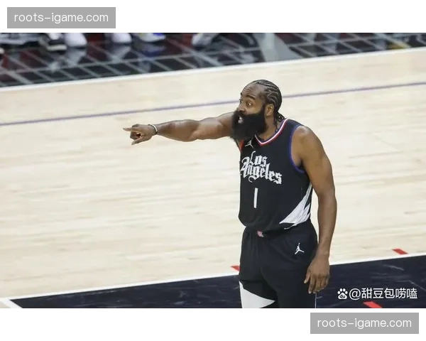 伦纳德连续42场得分20+ 创生涯纪录快船进攻体系依赖单核