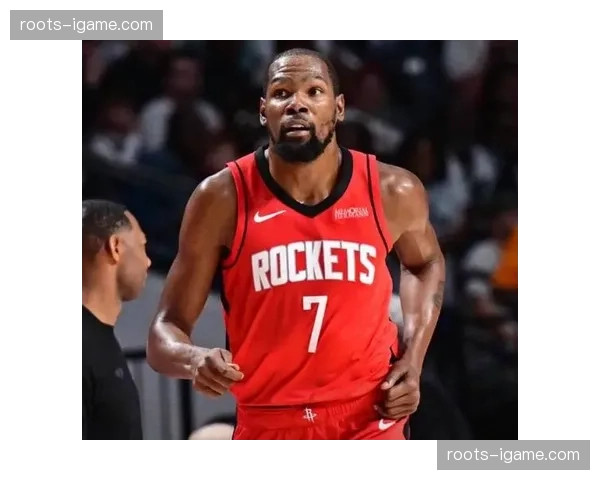 火箭杜兰特承担过多进攻 缺乏控卫导致单打频率过高